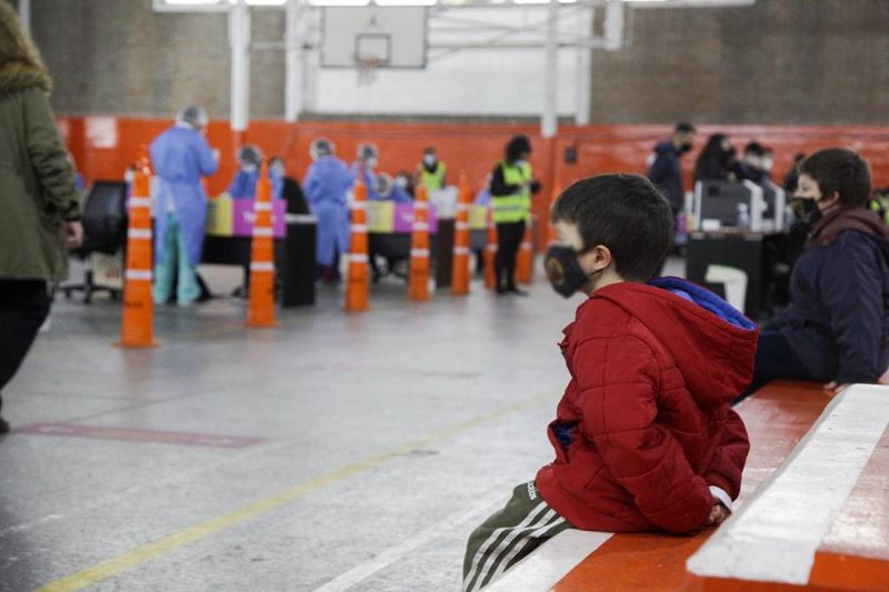 Lo que hay que saber sobre los testeos para estudiantes desde los 6 años, con síntomas compatibles con COVID-19